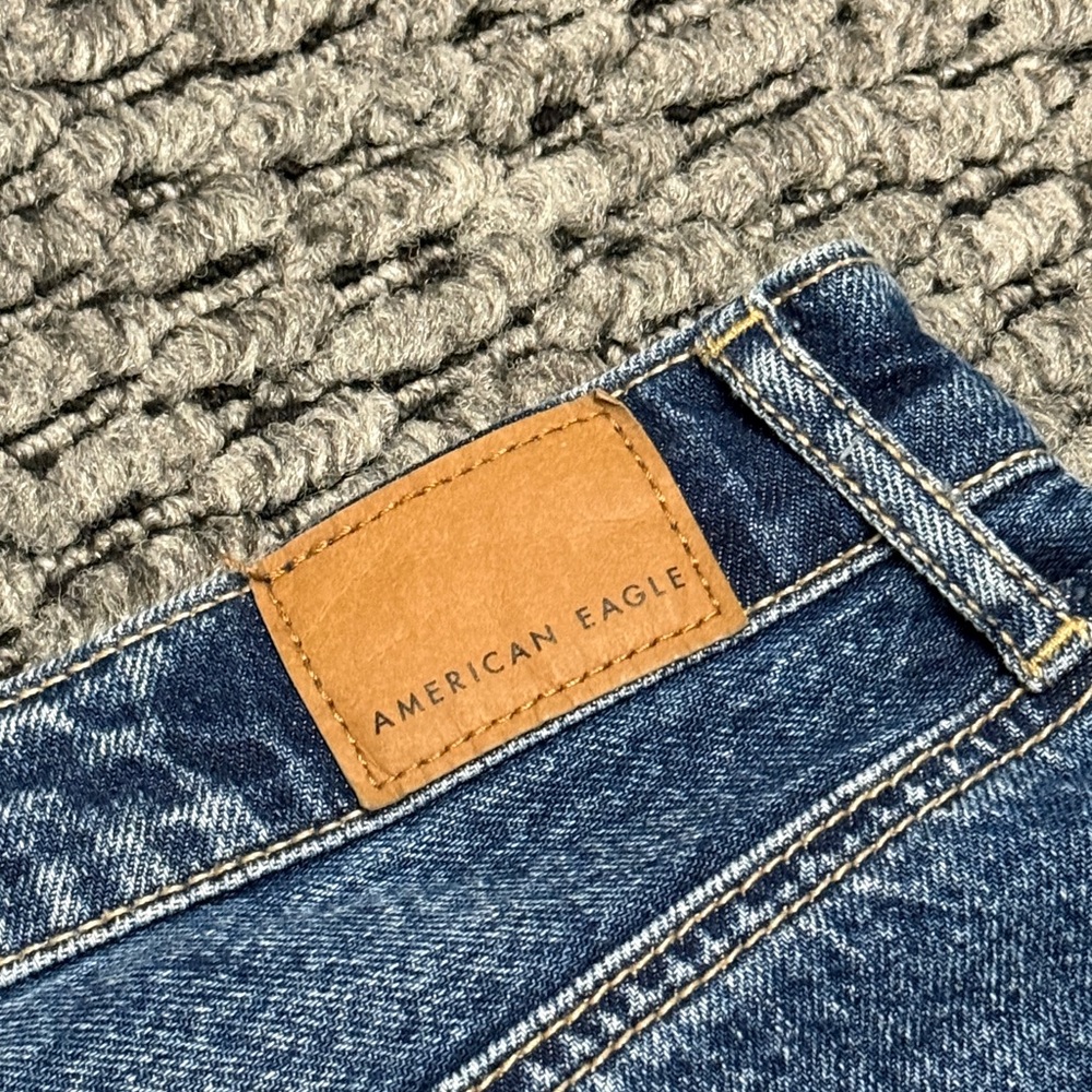 American Eagle Highest Rise 90s Boyfriend Short Women’s 6 Cutoff Vintage Wash - Picture 3 of 5